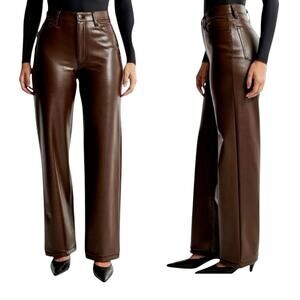 Abercrombie & Fitch Curve Love Vegan Leather 90’s Relaxed Ultra High 33 16 Short